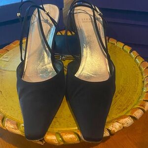 Stuart Weitzman “Gloambiance” Black  Heels Size 10N
